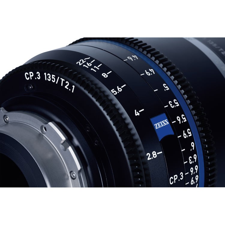 Zeiss CP.3 135mm T2.1 (Sony E, métrique) - Objectif Prime Cinéma Zeiss CP.3 135mm T2.1 (Sony E, métrique) - Objectif Prime Cinéma