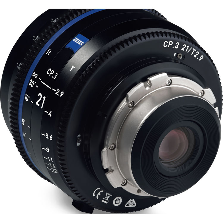 Zeiss CP.3 28mm T2.1 (Micro 4/3, métrique) - Objectif Prime Cinéma Zeiss CP.3 28mm T2.1 (Micro 4/3, métrique) - Objectif Prime Cinéma