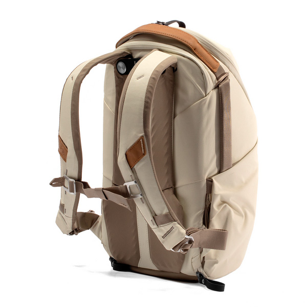 Peak Design Everyday Backpack Zip 15L v2 Bone - Sac à dos Peak Design Everyday Backpack Zip 15L v2 Bone - Sac à dos