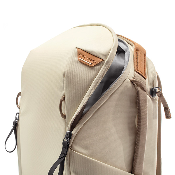 Peak Design Everyday Backpack Zip 15L v2 Bone - Sac à dos Peak Design Everyday Backpack Zip 15L v2 Bone - Sac à dos