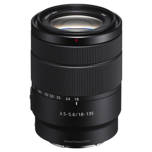 Sony E 18-135mm F3.5-5.6 OSS - Objectif