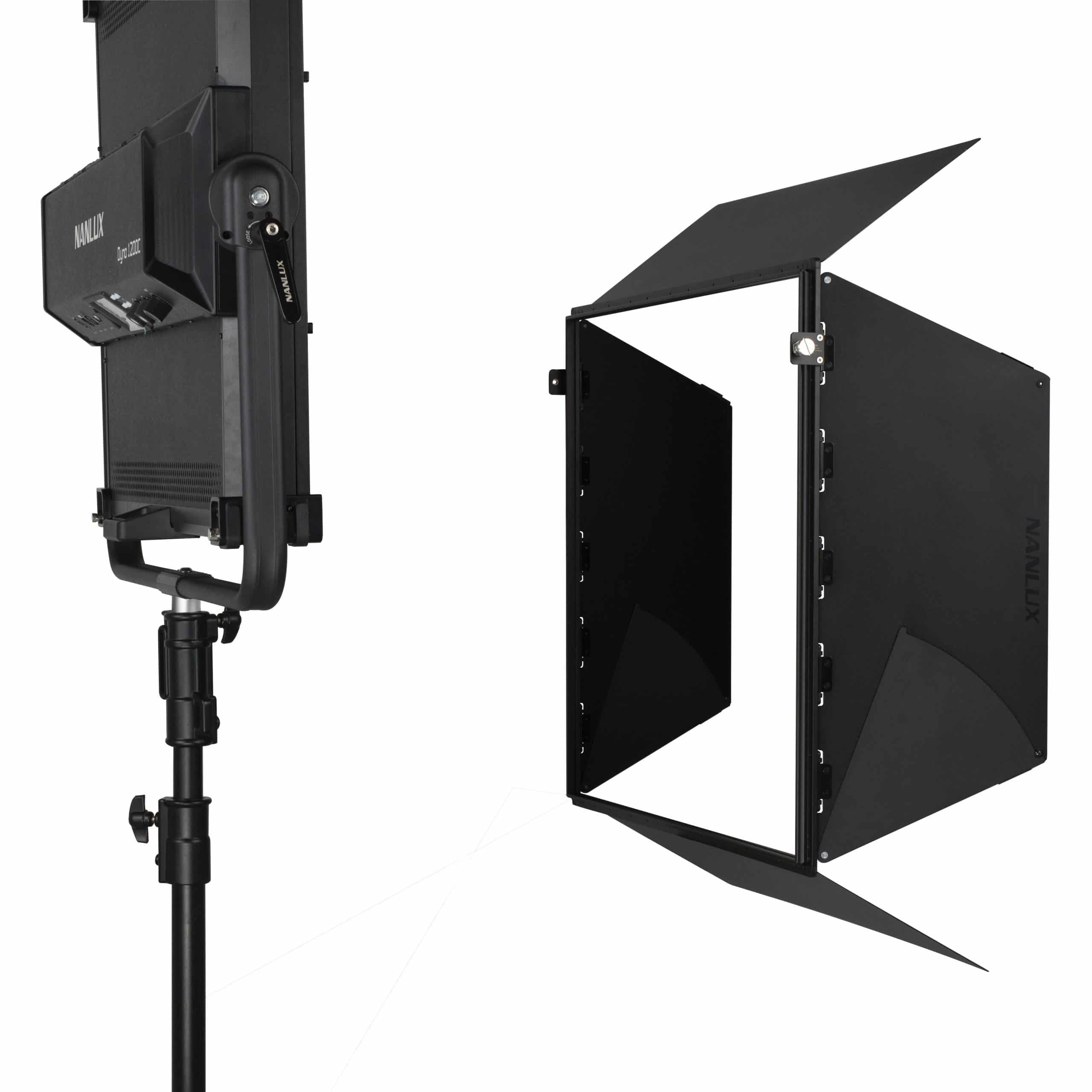 Nanlux Barndoor Dyno 1200C - Volets pour Panneau LED Nanlux Barndoor Dyno 1200C - Volets pour Panneau LED