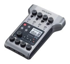 Zoom P4