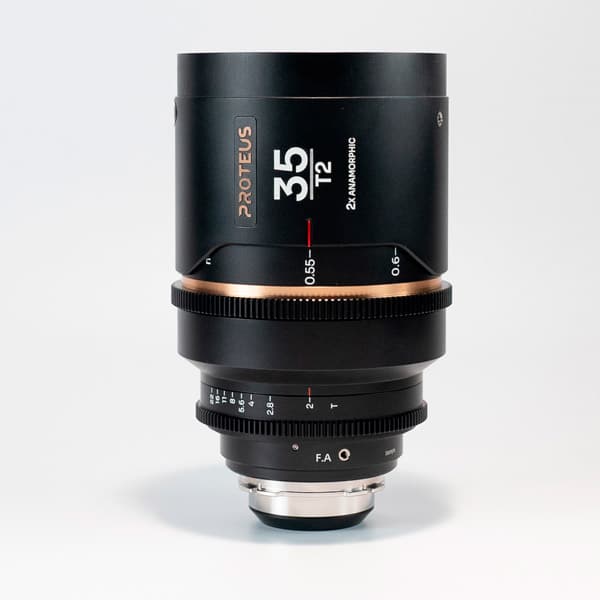 Laowa Proteus 2X Anamorphic 35mm T2 PL/EF (Silver, Métrique) - Objectif Laowa Proteus 2X Anamorphic 35mm T2 PL/EF (Silver, Métrique) - Objectif