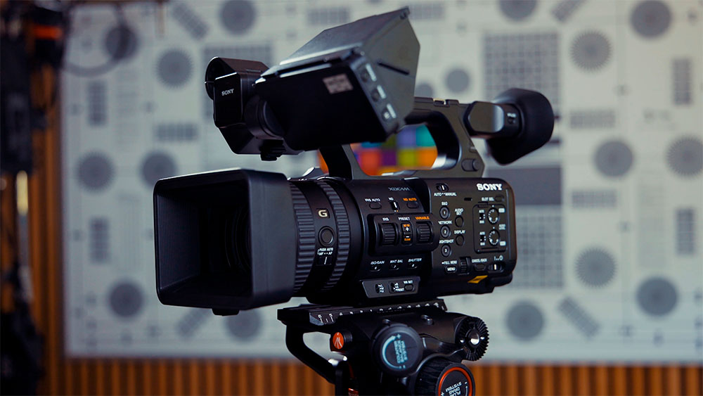 Sony PXW-Z200 & HXR-NX800 : Pourquoi choisir un caméscope pro en 2024 ? 🤔