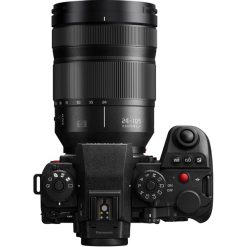 Panasonic Lumix S1 II + L 24-105mm f:4 Macro OIS_02