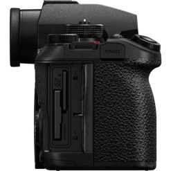 Panasonic Lumix S1II_04